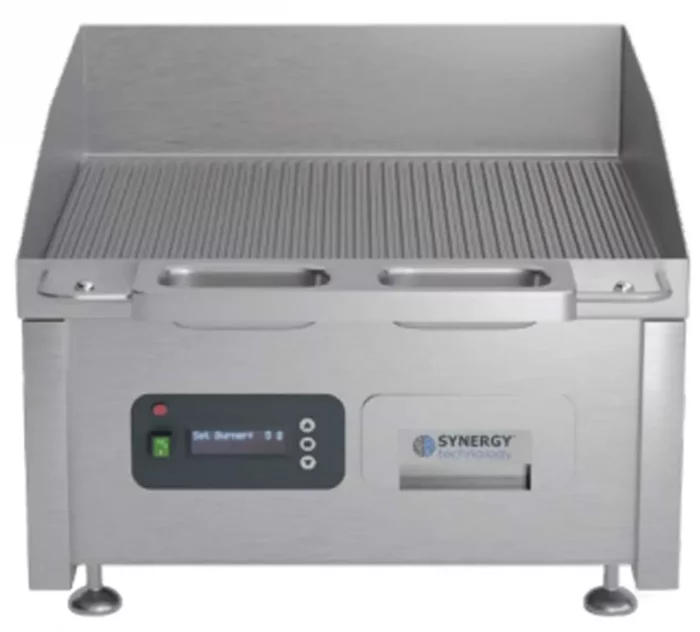 Synergy Griddle GRID600E-R Electric Griddle with ribbed top and SMART control technology Comes with garnish rail - Image 1