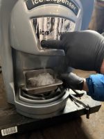 Scotsman Hands Free Ice Dispenser Model: TCL180-9, Refurbished fully working , few in stock - Image 5