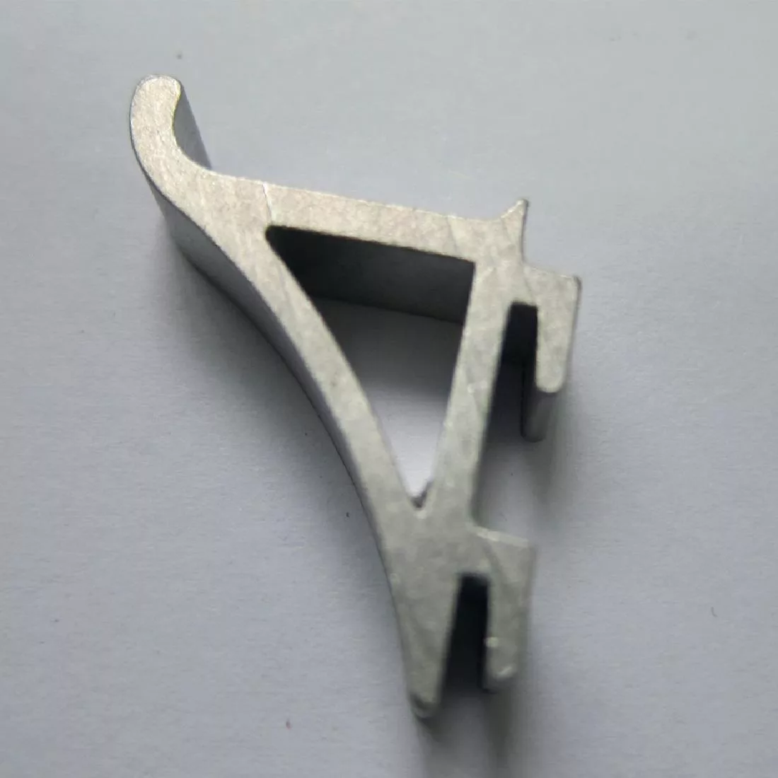 af562_glp039.jpg Polar 4 Pack Shelf Clips for Bottle Coolers - Image 1