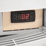 Polar C-Series Curved Door Display Fridge 86Ltr White - Image 12
