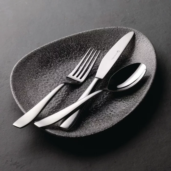 Churchill Studio Prints Raku Triangular Plates Quartz Black 356mm (Pack of 6) - Image 3
