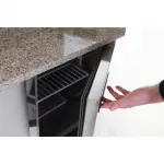 Polar G-Series Pizza Prep Counter Fridge with Topper 368Ltr - Image 4