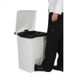 Rubbermaid Step On Pedal Bin White 45.5Ltr - Image 3
