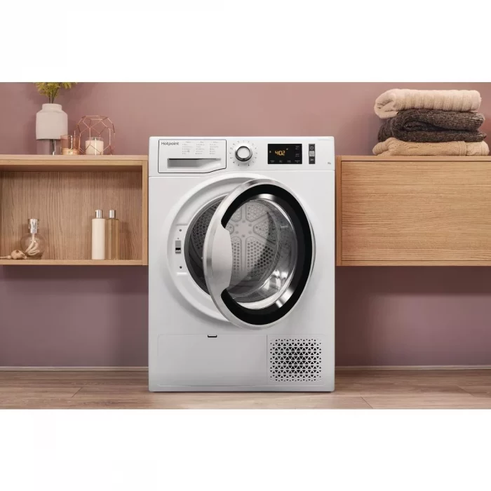 Hotpoint ActiveCare Heat Pump Tumble Dryer NT M11 82XB - Image 5