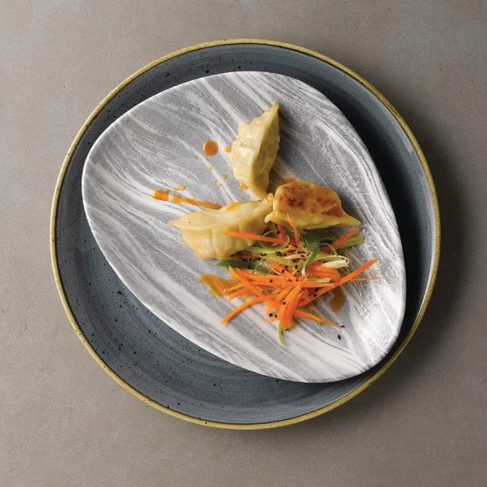 Churchill Fluid Triangle Chef Plates Pearl Grey 205 x 265mm (Pack of 12) - Image 4