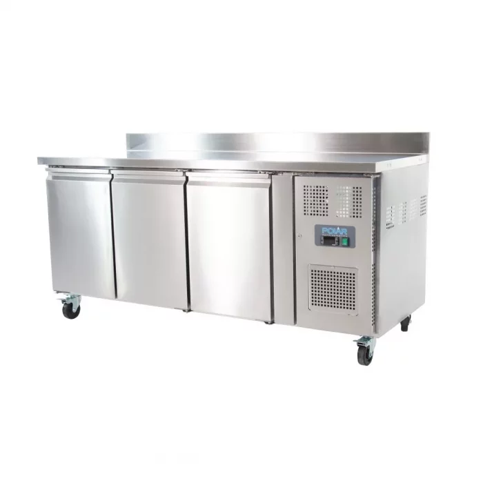 Polar U-Series Triple Door Counter Fridge with Upstand 417Ltr - Image 4