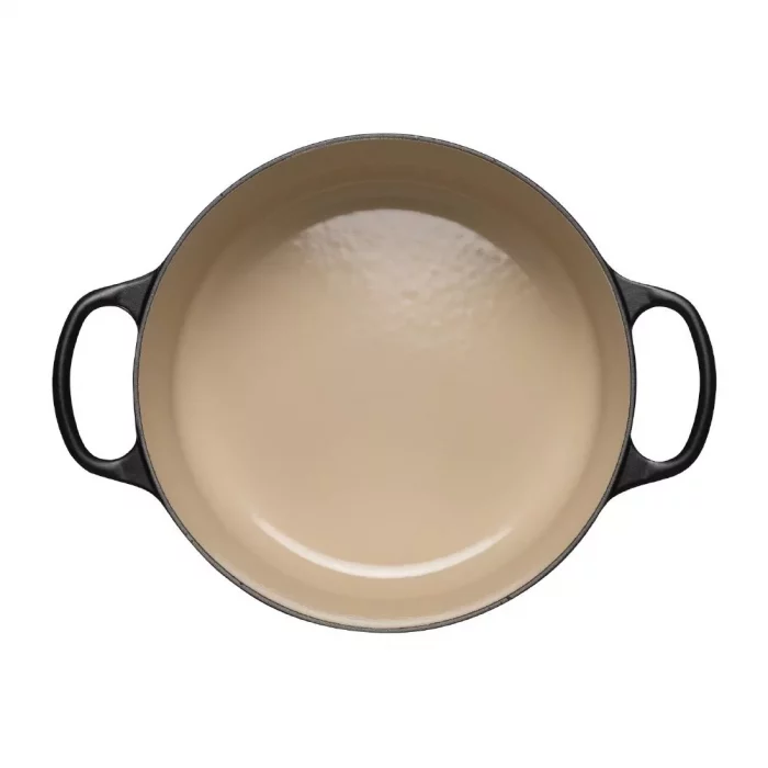 Le Creuset Cast Iron Round Casserole Dish Satin Black 20cm - Image 2