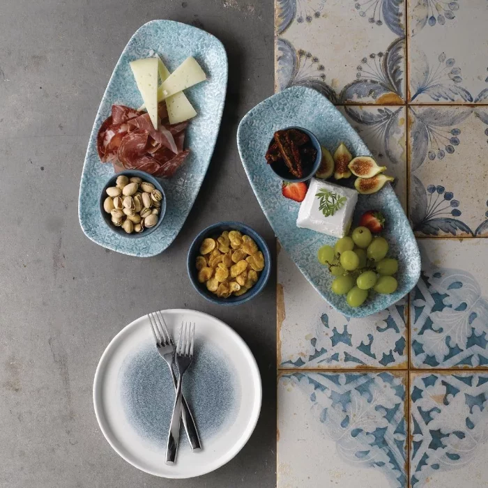 Churchill Med Tiles Oblong Plates Aquamarine 298x152mm (Pack of 12) - Image 3