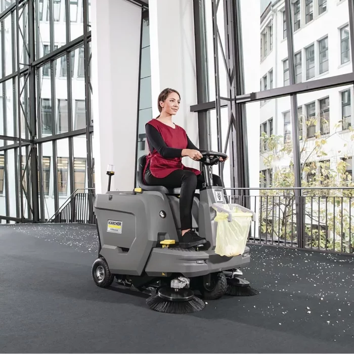 Karcher KM 85/50 R Bp Sweeper - Image 2