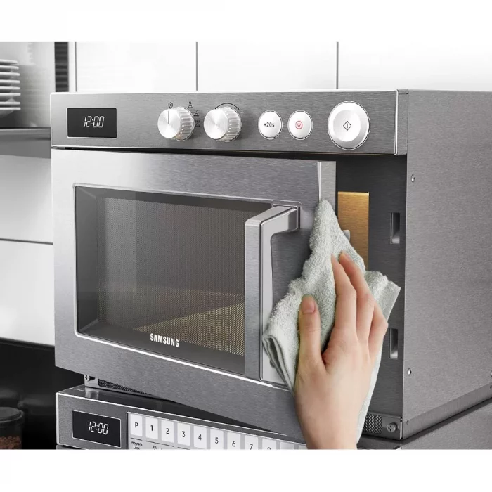 Samsung Commercial Microwave Digital 26Ltr 1500W - Image 6