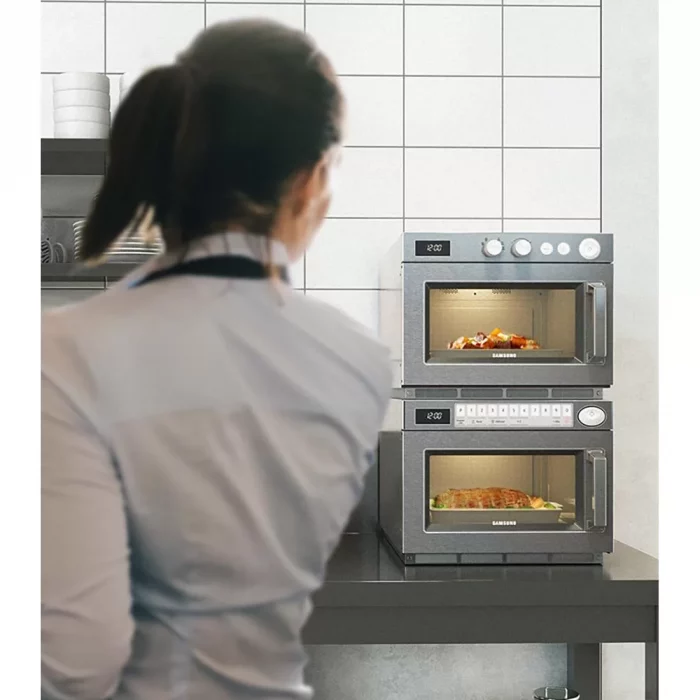 Samsung Commercial Microwave Digital 26Ltr 1500W - Image 7