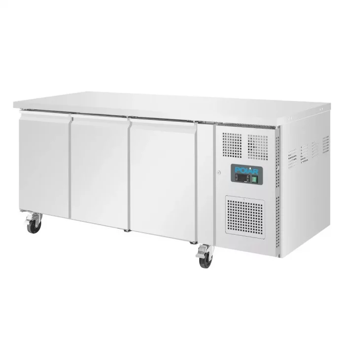 Polar U-Series Triple Door Counter Freezer 417Ltr - Image 2
