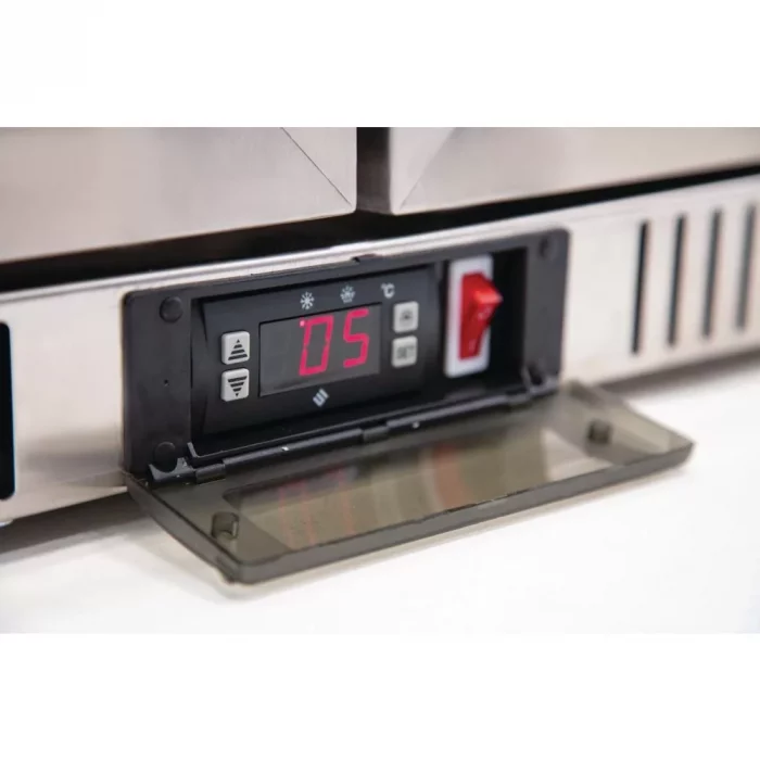 Polar G-Series Back Bar Cooler with Hinged Doors Stainless Steel 208Ltr - Image 5
