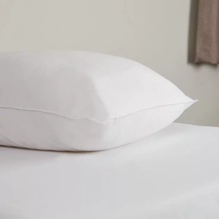 Mitre Essentials Hollo Pillow - Image 9