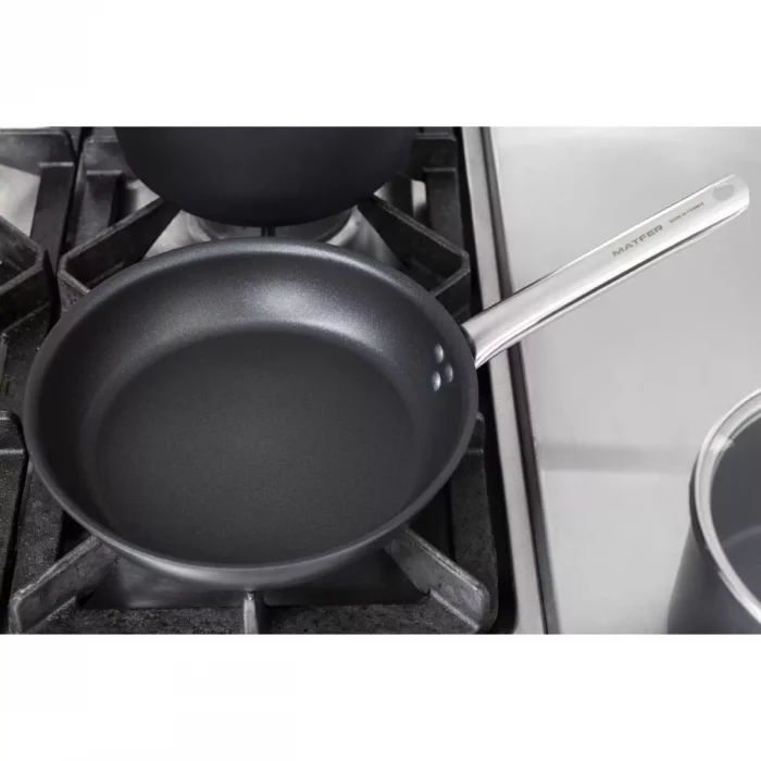 Matfer Bourgeat Elite Pro Aluminium Non-Stick Frying Pan 24cm - Image 8