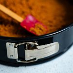 Tala Performance Eclipse Non-Stick 23cm Springform cake tin - Image 5